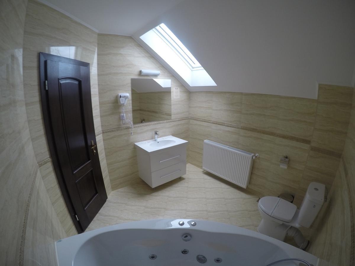 Flori De Mar Hotel Poiana Marului  Luaran gambar