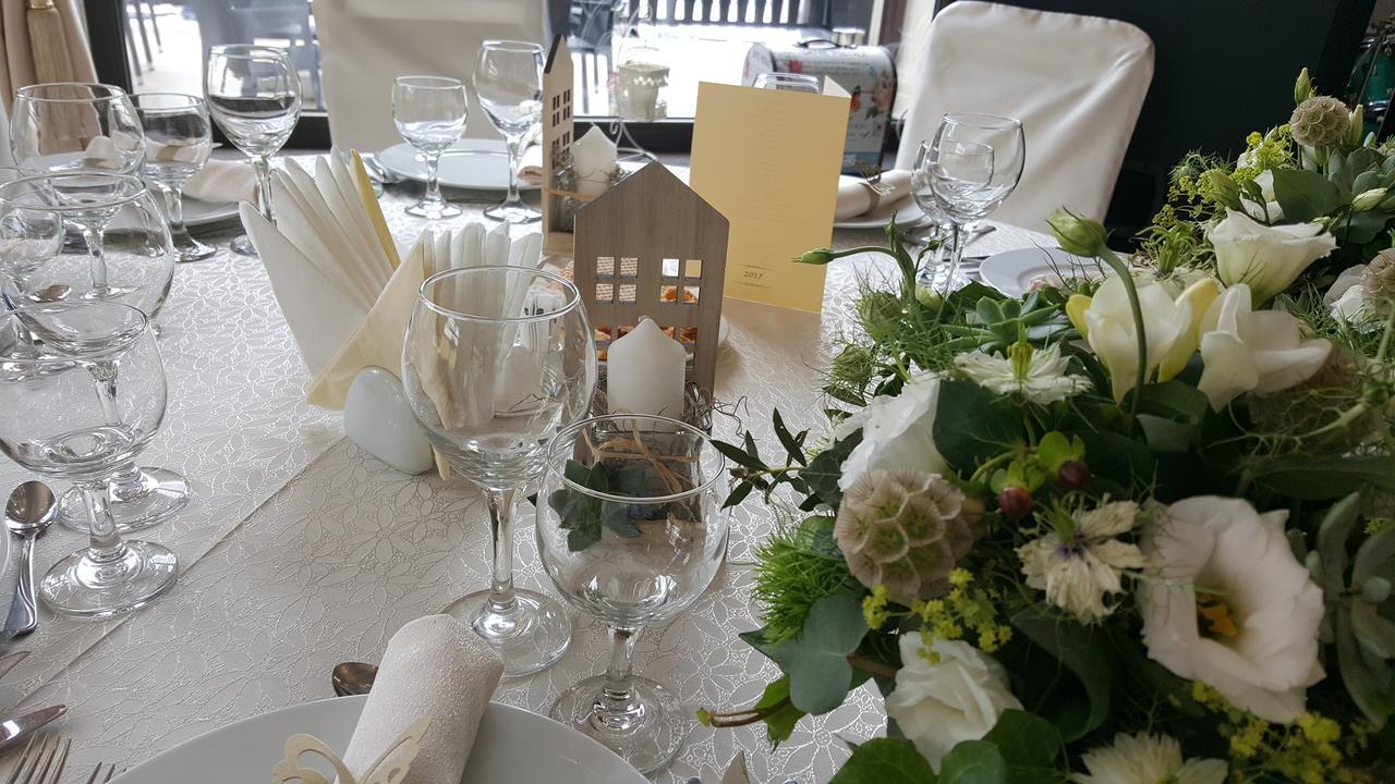 Flori De Mar Hotel Poiana Marului  Luaran gambar
